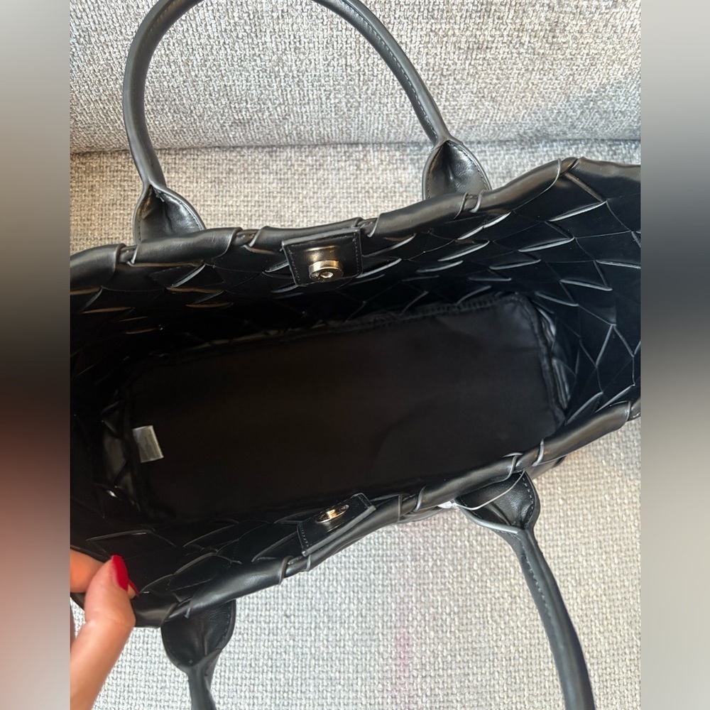 Brand New w/ Tag! Simons Braided Tote – Strong, Chic & Spacious! 🖤 - Picture 6 of 11